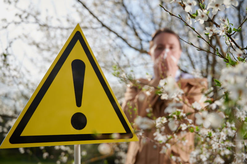 woman suffering from pollen allergies